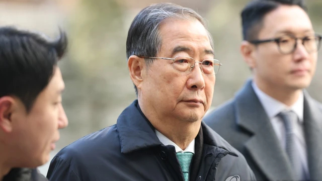 Cựu Thủ tướng H&agrave;n Quốc Han Duck Soo bị tuy&ecirc;n phạt 23 năm t&ugrave;   