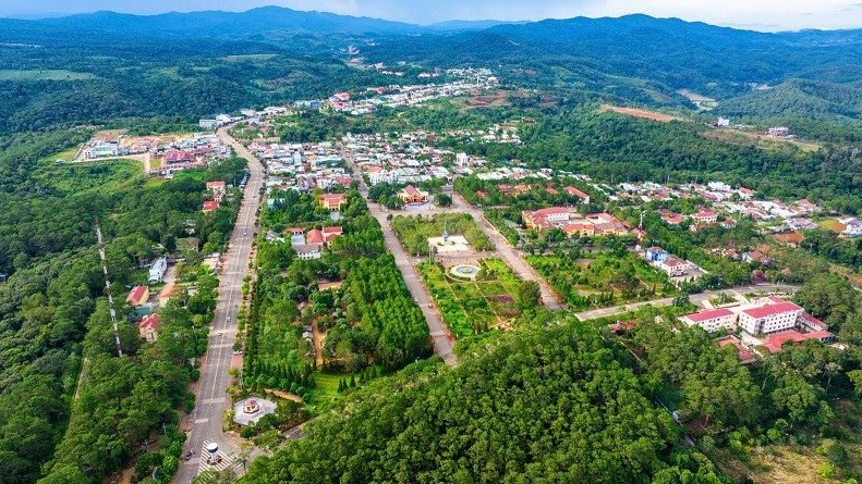 Quảng Ng&atilde;i ho&agrave;n tất đấu thầu lựa chọn nh&agrave; đầu tư cho 3 dự &aacute;n Khu đ&ocirc; thị ở Măng Đen