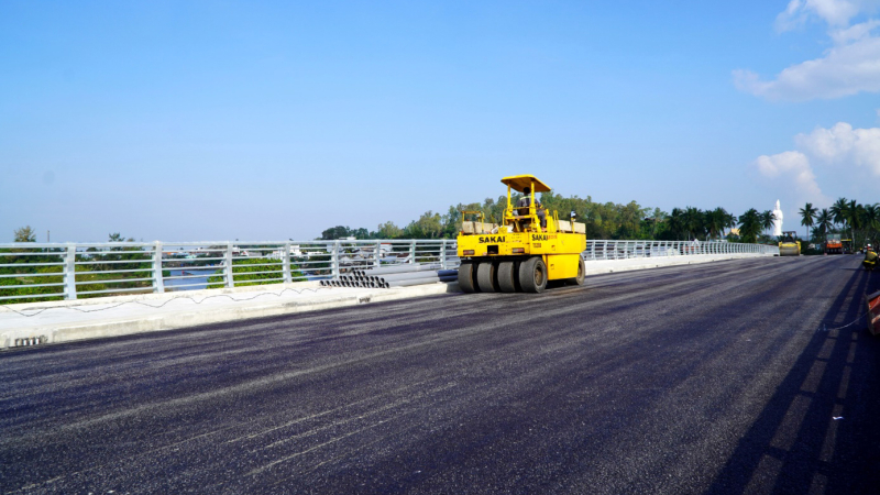 Quyết t&acirc;m th&ocirc;ng mặt bằng đường ven biển Dung Quất - Sa Huỳnh 