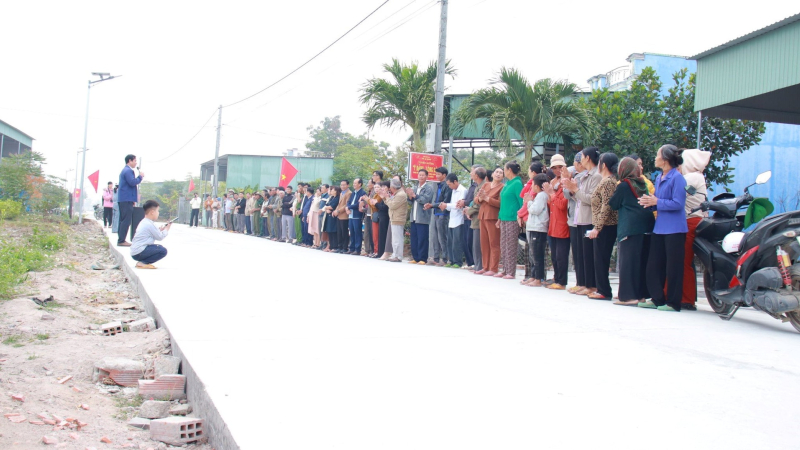 Hai mươi hai con đường mang t&ecirc;n "&Yacute; Đảng - L&ograve;ng D&acirc;n"