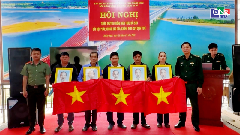 Vận động ngư d&acirc;n khai th&aacute;c hải sản hợp ph&aacute;p