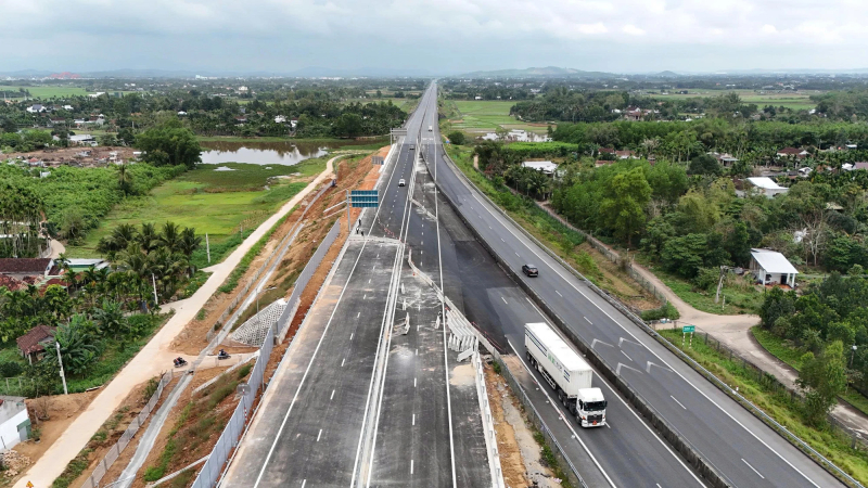 Ho&agrave;n thiện đấu nối cao tốc Quảng Ng&atilde;i - Ho&agrave;i Nhơn với cao tốc Đ&agrave; Nẵng - Quảng Ng&atilde;i