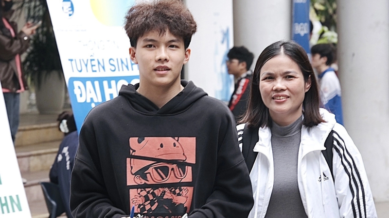 Đề thi đ&aacute;nh gi&aacute; năng lực ĐH Quốc gia H&agrave; Nội c&oacute; 40% kiến thức lớp 10, 11 