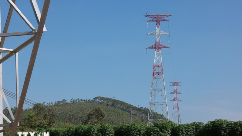 Gần 9.900 tỷ đồng l&agrave;m tuyến đường d&acirc;y 500kv Dung Quất-B&igrave;nh Định