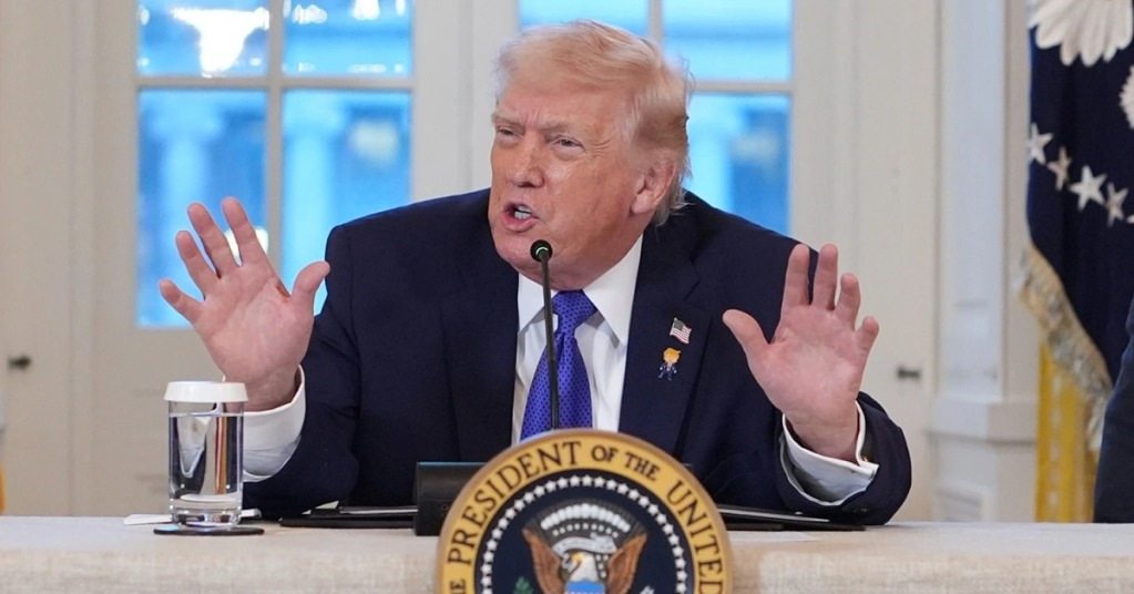 Tổng thống Mỹ Donald Trump phát biểu trong cuộc họp với các lãnh đạo ngành dầu mỏ tại Nhà Trắng, ở Washington DC, ngày 9/1/2026. Ảnh: AP