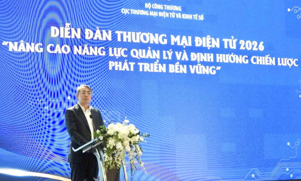 Ông Hoàng Ninh, Phó Cục trưởng Cục Thương mại điện tử và Kinh tế số, phát biểu.