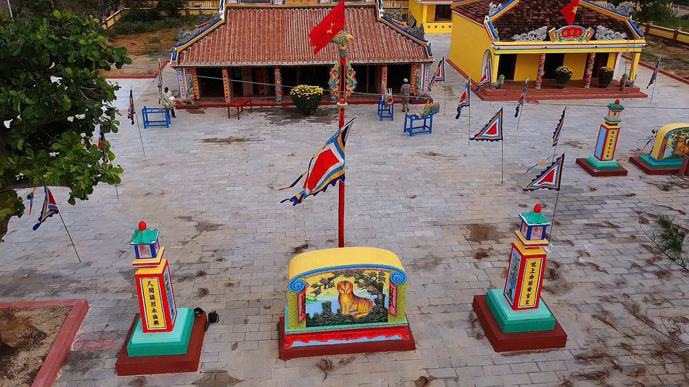 Phong tục “trồng đu lên phướn” đã trở thành nét đẹp văn hóa đặc trưng của người dân Lý Sơn.