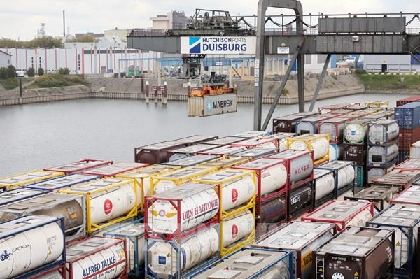 Đức tiếp tục là nền kinh tế lớn thứ ba thế giới.