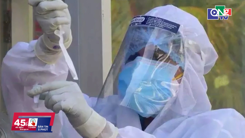 45 gi&acirc;y 1 chạm ng&agrave;y 03/02