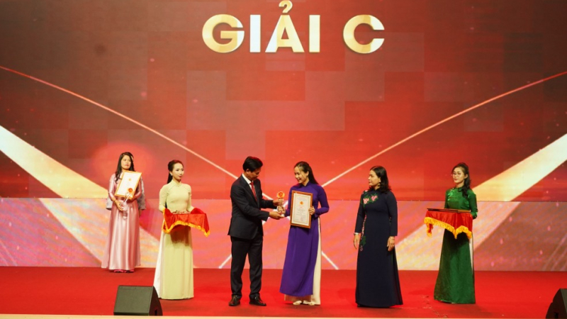 Bảo vệ nền tảng tư trưởng của Đảng: Nh&igrave;n từ truyền thống gia đ&igrave;nh 