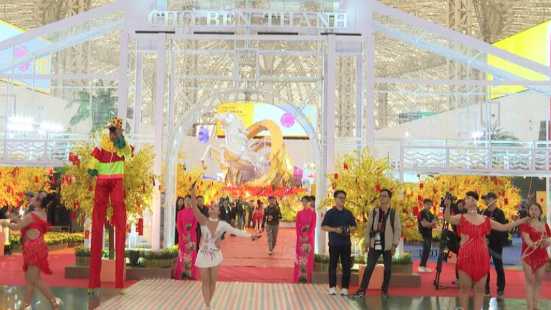 Nhiều hoạt động đặc sắc tại Hội chợ M&ugrave;a Xu&acirc;n trong ng&agrave;y 3/2 