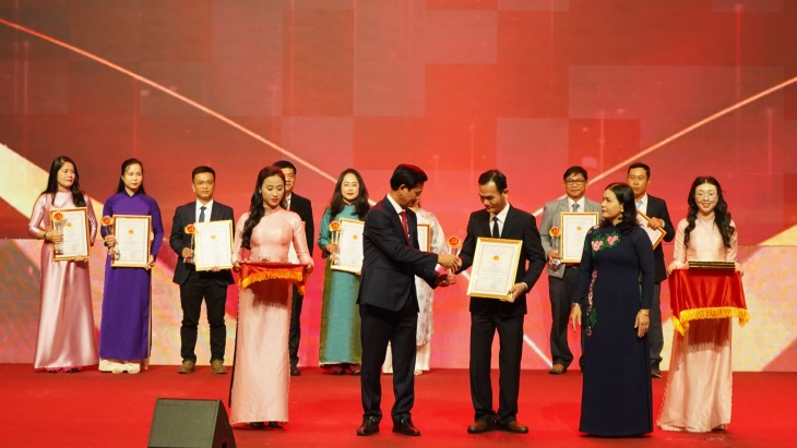 Quyết liệt th&aacute;o gỡ kh&oacute; khăn, vận h&agrave;nh ch&iacute;nh quyền địa phương 2 cấp th&ocirc;ng suốt 