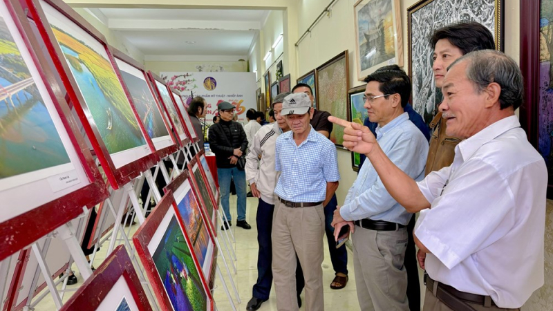 Trưng b&agrave;y 68 t&aacute;c phẩm Mỹ thuật - Nhiếp ảnh đ&oacute;n Xu&acirc;n 2026