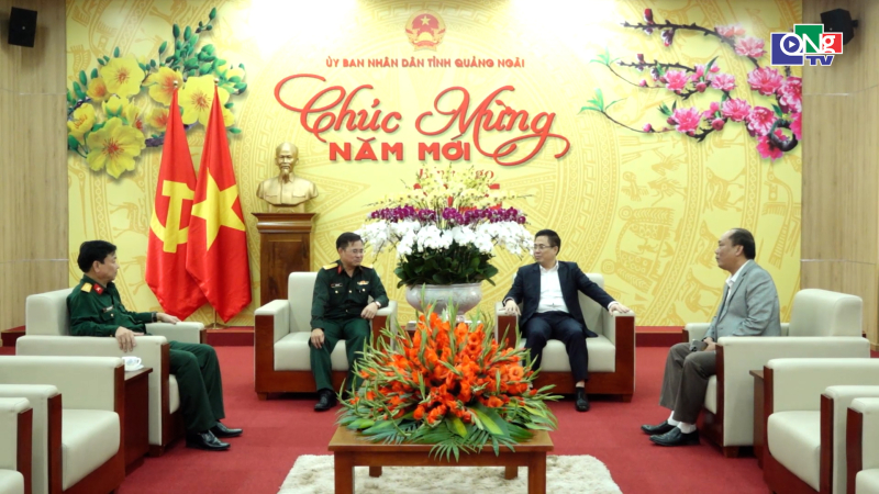 Bộ Quốc ph&ograve;ng thăm, ch&uacute;c Tết tỉnh Quảng Ng&atilde;i