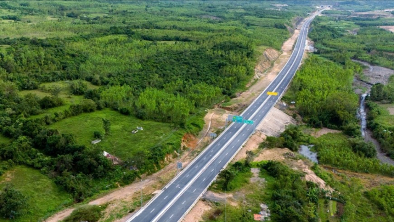 Nhiều đoạn cao tốc Bắc - Nam chờ khai th&aacute;c trước Tết