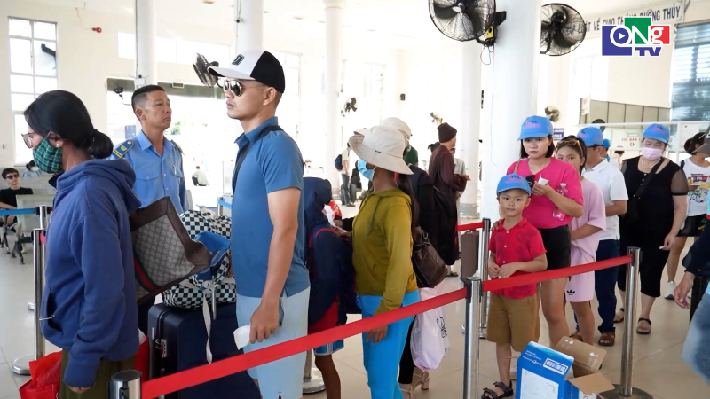 Sẵn s&agrave;ng phương &aacute;n đưa người d&acirc;n về L&yacute; Sơn ăn Tết