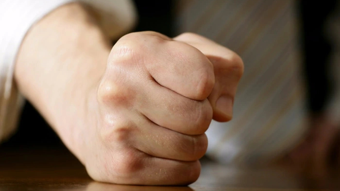 Đừng để sự n&oacute;ng giận dẫn đường