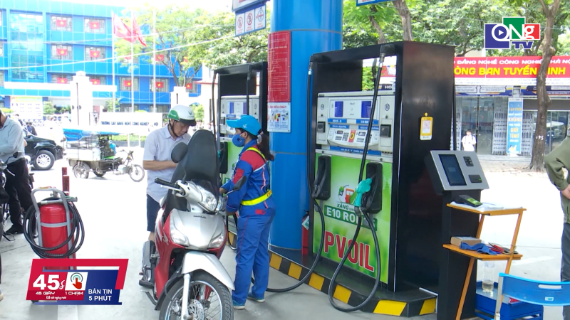 45 gi&acirc;y 1 chạm ng&agrave;y 10/02