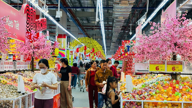 H&agrave;ng Tết gi&uacute;p sức mua tăng cao