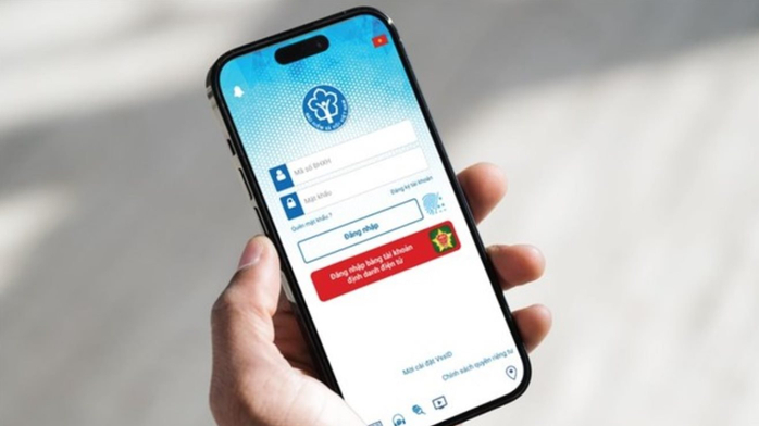 &Aacute;p dụng sổ BHXH, thẻ BHYT điện tử tr&ecirc;n to&agrave;n quốc