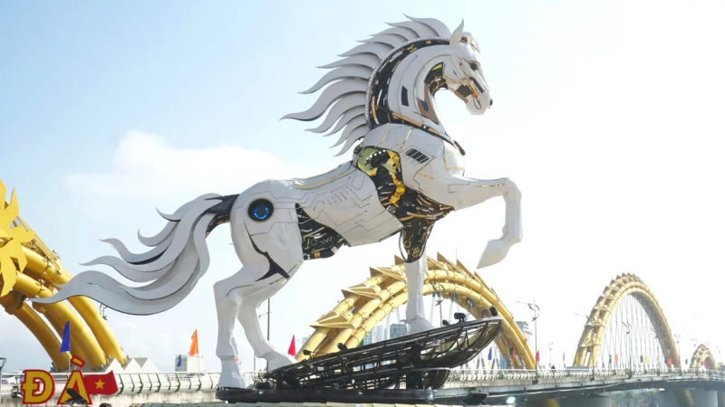 Ấn tượng linh vật ngựa ch&agrave;o năm mới ở Đ&agrave; Nẵng