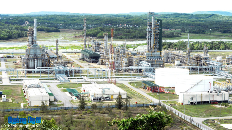 Quảng Ng&atilde;i phấn đấu đến năm 2030 c&oacute; th&ecirc;m 31 cụm c&ocirc;ng nghiệp 