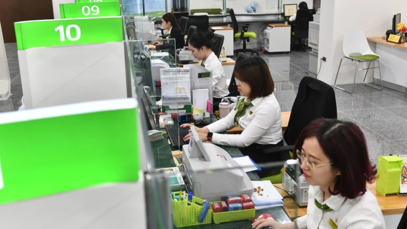 Vietcombank tăng l&atilde;i suất tiết kiệm 