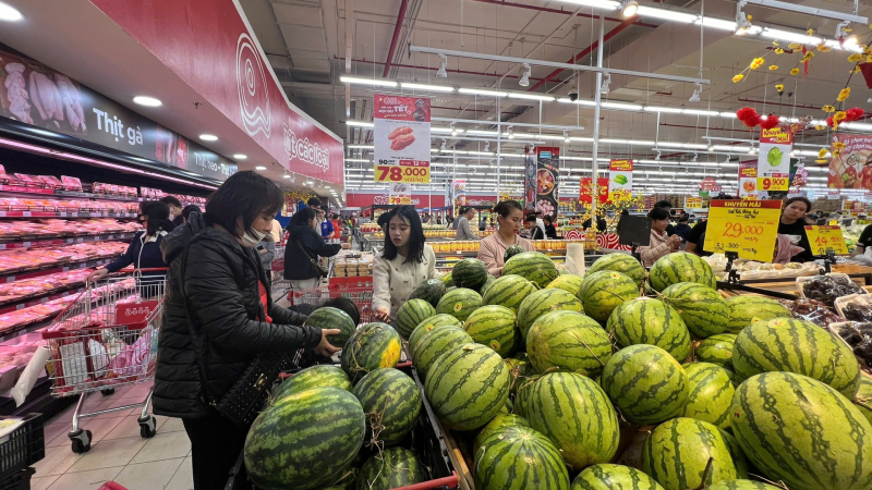 M&ugrave;ng 2 Tết, cung - cầu h&agrave;ng h&oacute;a dần trở lại nhịp b&igrave;nh thường 