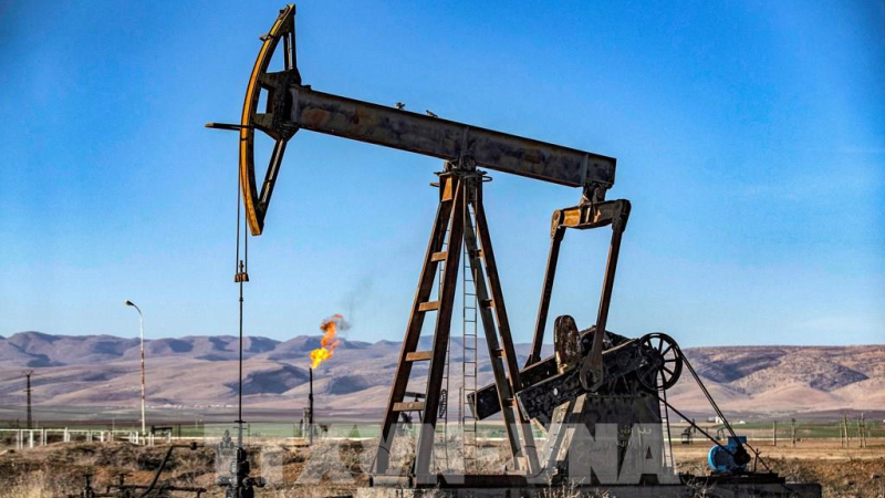 Gi&aacute; dầu ổn định khi thị trường thận trọng trước tiến tr&igrave;nh đ&agrave;m ph&aacute;n Mỹ-Iran 