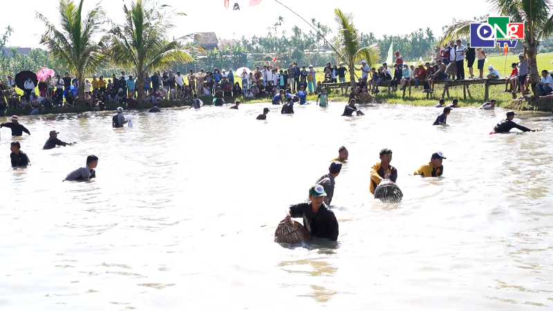 Rộn r&agrave;ng Hội thi &uacute;p nơm đầu xu&acirc;n ở Mộ Đức