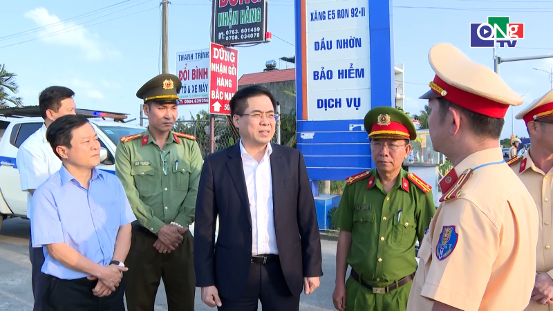 Kiểm tra đảm bảo trật tự an to&agrave;n giao th&ocirc;ng dịp Tết