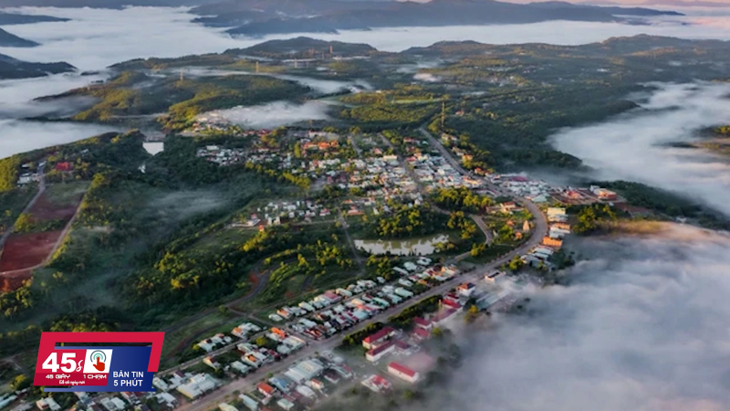 45 gi&acirc;y 1 chạm ng&agrave;y 24/02