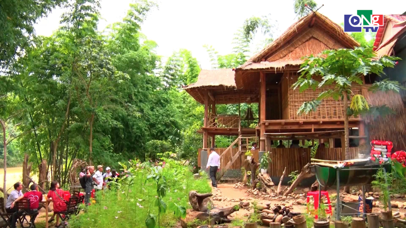 Quảng Ng&atilde;i ph&aacute;t triển du lịch cộng đồng bền vững