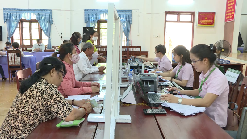 T&iacute;n dụng ch&iacute;nh s&aacute;ch g&oacute;p phần giảm ngh&egrave;o bền vững 