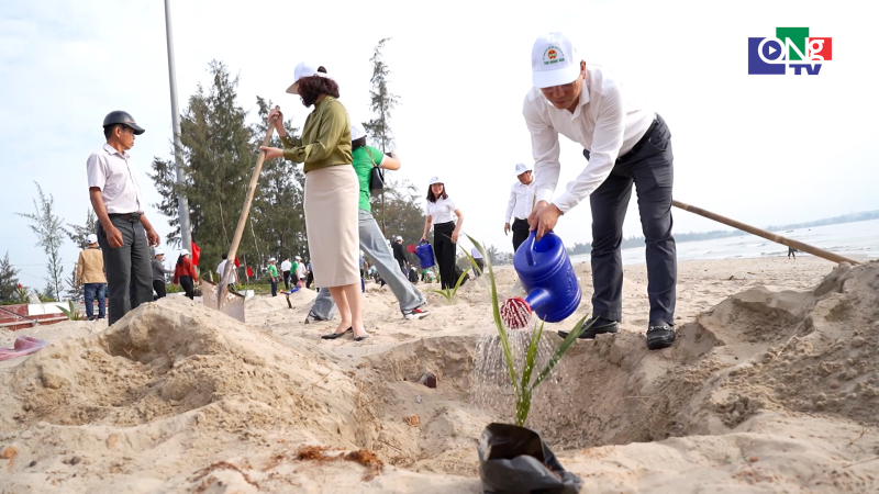 Ph&aacute;t động Tết trồng c&acirc;y tại x&atilde; Tịnh Kh&ecirc;