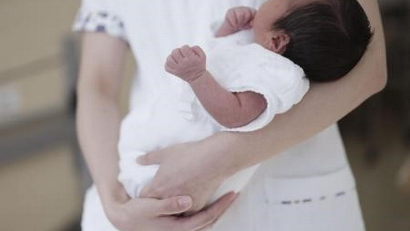 Số ca sinh ở Nhật Bản giảm năm thứ 10 li&ecirc;n tiếp