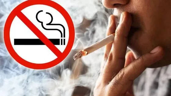 Kh&oacute;i thuốc len lỏi v&agrave;o trường học: Khoảng trống giữa quy định v&agrave; thực tế