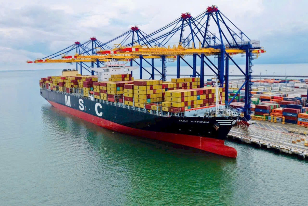 Bộ Công Thương khuyến nghị ứng phó trước tình hình xung đột Trung Đông leo thang. Ảnh: Hoàng Hạnh