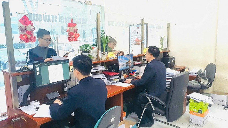 Hải quan chuẩn hóa mã đơn vị từ ngày 1/4/2026. Ảnh: CTVAH