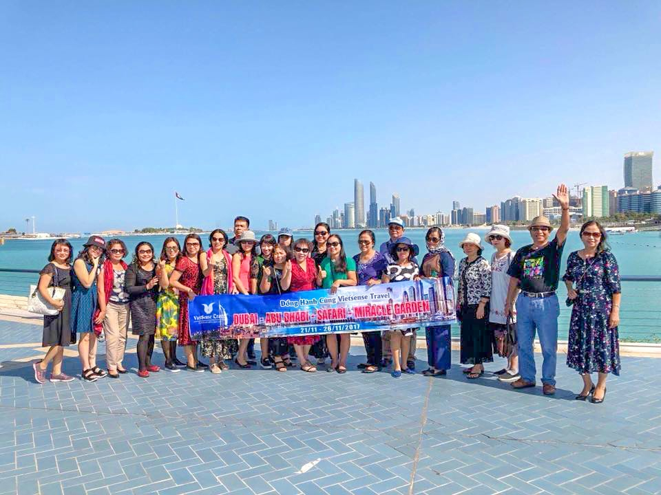 Du khách Việt Nam tại Dubai trước khi xung đột Trung Đông diễn ra. Ảnh: V.S