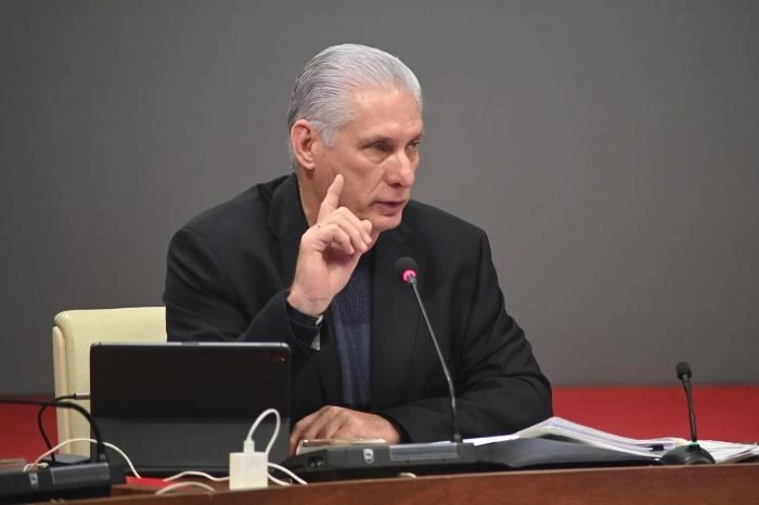 Chủ tịch Cuba - ông Miguel Diaz-Canel tại cuộc họp Hội đồng Bộ trưởng Cuba ngày 2/3. Ảnh: Estudios Revolucion
