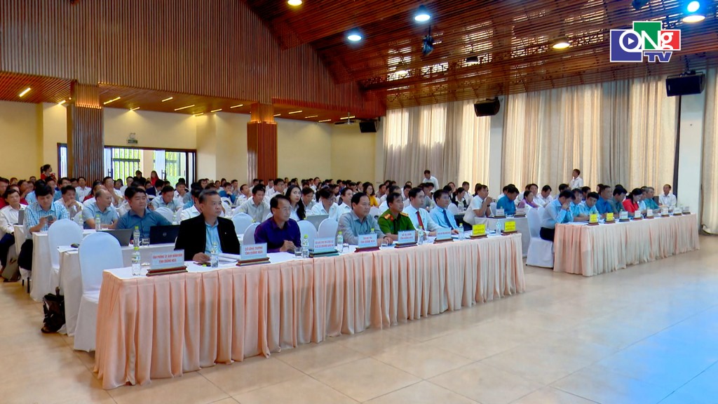 Quang cảnh hội nghị.