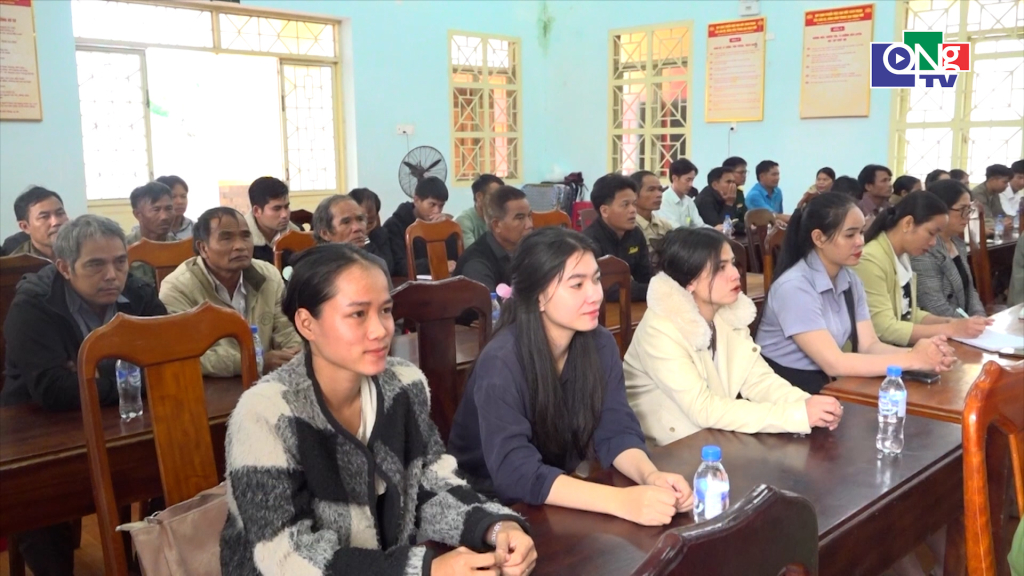 Các ứng cử viên dự hội nghị.