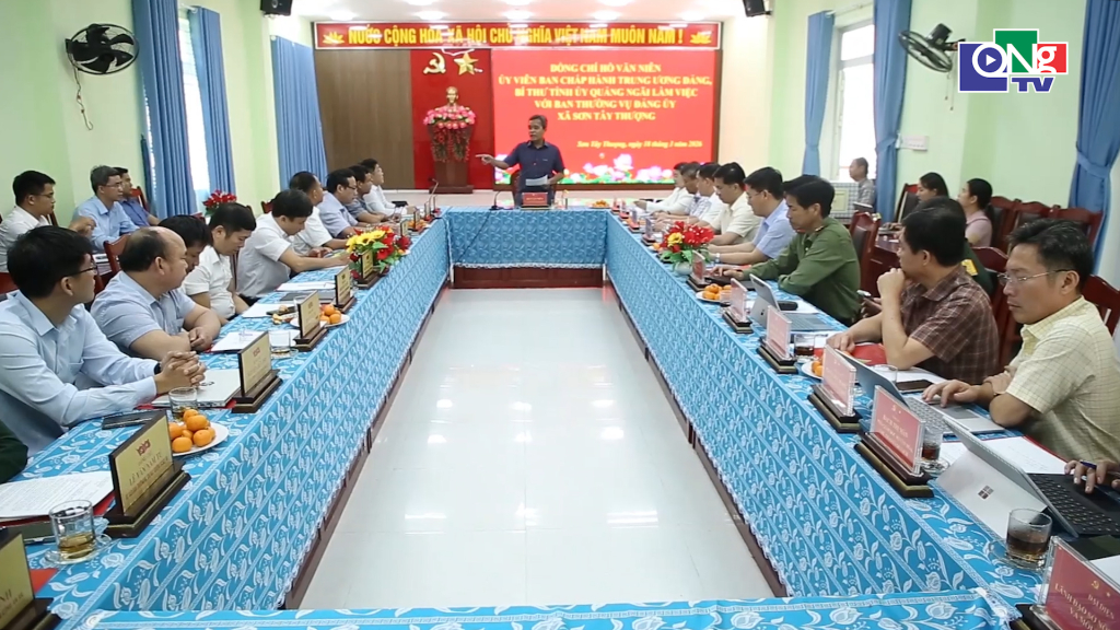 Quang cảnh buổi làm việc.