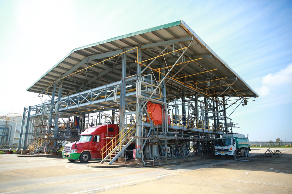 Hoạt động xuất sản phẩm tại NMLD Dung Quất được đẩy nhanh, góp phần bình ổn nguồn cung xăng dầu trong nước trước những tác động từ thị trường thế giới.