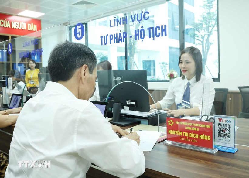 Trung tâm phục vụ hành chính công phường Đống Đa tại số 71 phố Tôn Đức Thắng. (Ảnh: Thống Nhất/TTXVN)