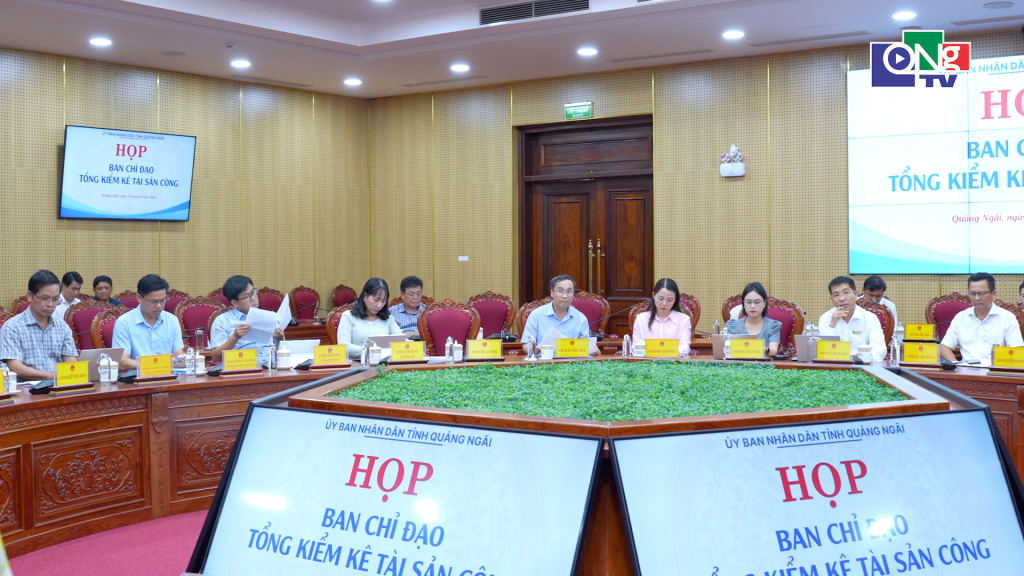 Quang cảnh cuộc họp.