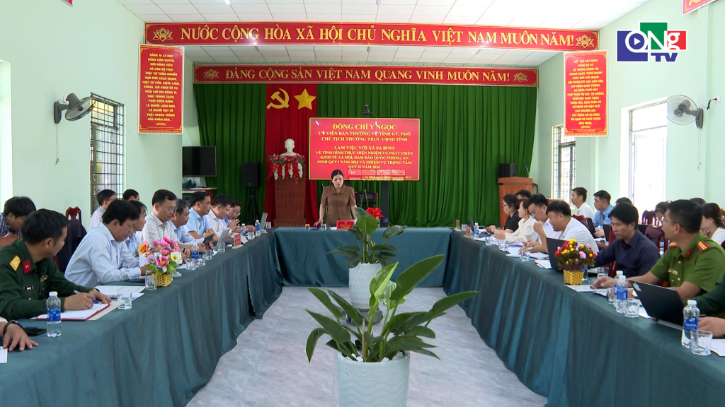 Quang cảnh buổi làm việc.