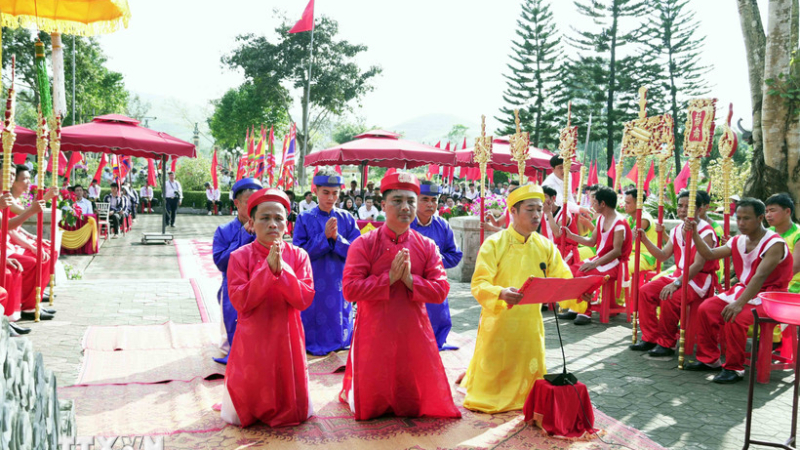 Lễ hội Hải Thượng L&atilde;n &Ocirc;ng lan toả gi&aacute; trị y đức v&agrave; văn ho&aacute; truyền thống