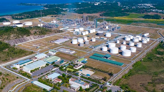 Lọc h&oacute;a dầu B&igrave;nh Sơn chủ động nhập v&agrave; tiếp nhận dầu th&ocirc; 